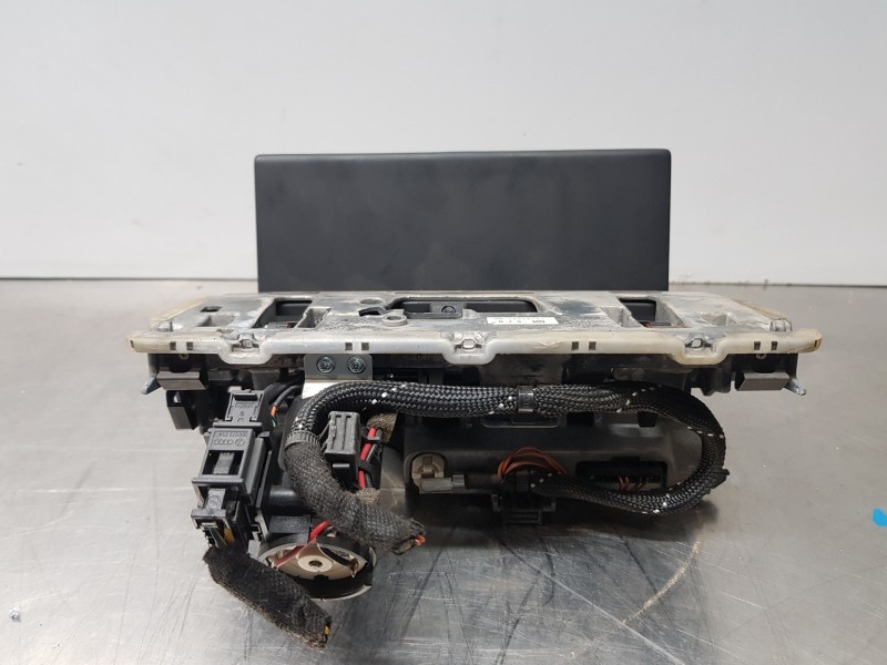 Recambio de pantalla multifuncion para audi a3 (8v) attracted referencia OEM IAM 8V0857273M   Recambio de pantalla multifuncion para audi a3 (8v) attracted referencia OEM IAM 8V0857273M
