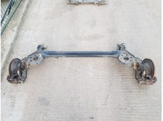 Recambio de puente trasero para toyota auris active referencia OEM IAM 4210102260  