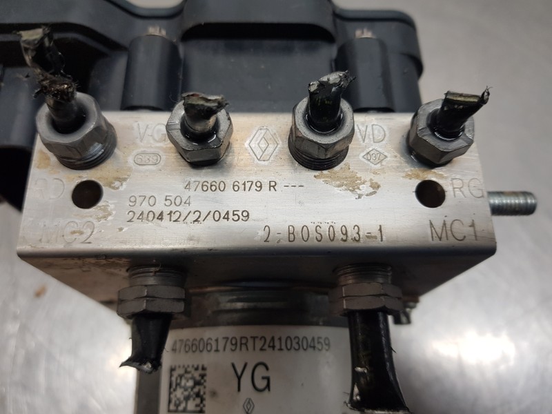 Recambio de abs para renault master iii furgón referencia OEM IAM 476606179R  