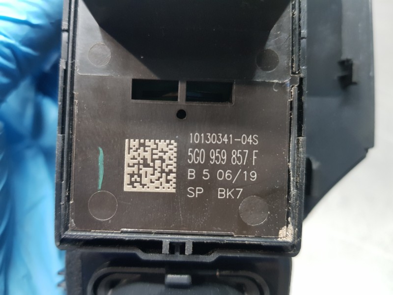 Recambio de mando elevalunas delantero izquierdo para seat ibiza (kj1) style referencia OEM IAM 5G0959857F   Recambio de mando elevalunas delantero izquierdo para seat ibiza (kj1) style referencia OEM IAM 5G0959857F