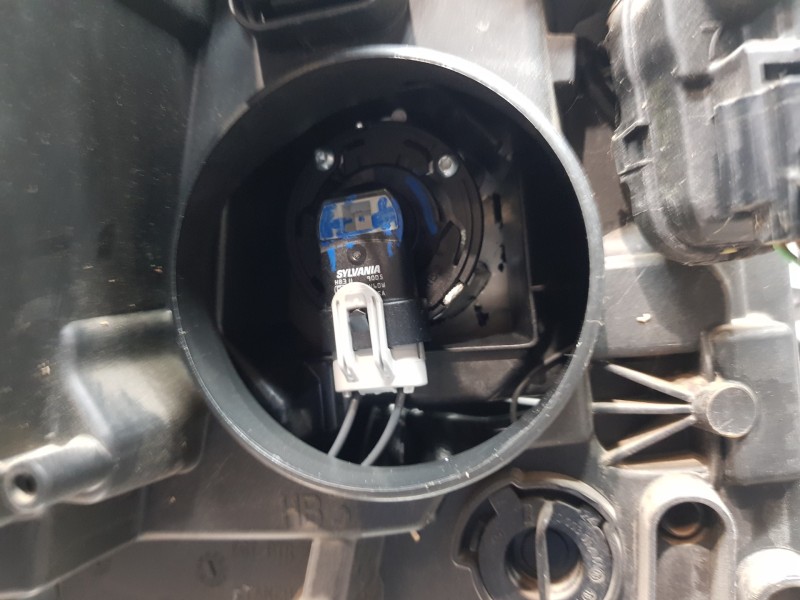 Recambio de faro izquierdo para peugeot 3008 active referencia OEM IAM 9810478180   Recambio de faro izquierdo para peugeot 3008 active referencia OEM IAM 9810478180