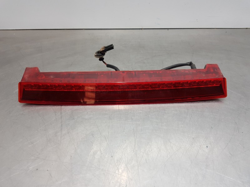 Recambio de luz central de freno para seat ibiza (6l1) stella referencia OEM IAM 6L6945097E   Recambio de luz central de freno para seat ibiza (6l1) stella referencia OEM IAM 6L6945097E