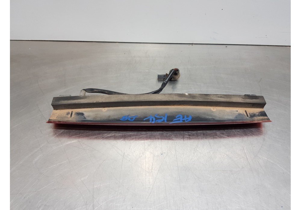 Recambio de luz central de freno para seat ibiza (6l1) stella referencia OEM IAM 6L6945097E   Recambio de luz central de freno para seat ibiza (6l1) stella referencia OEM IAM 6L6945097E