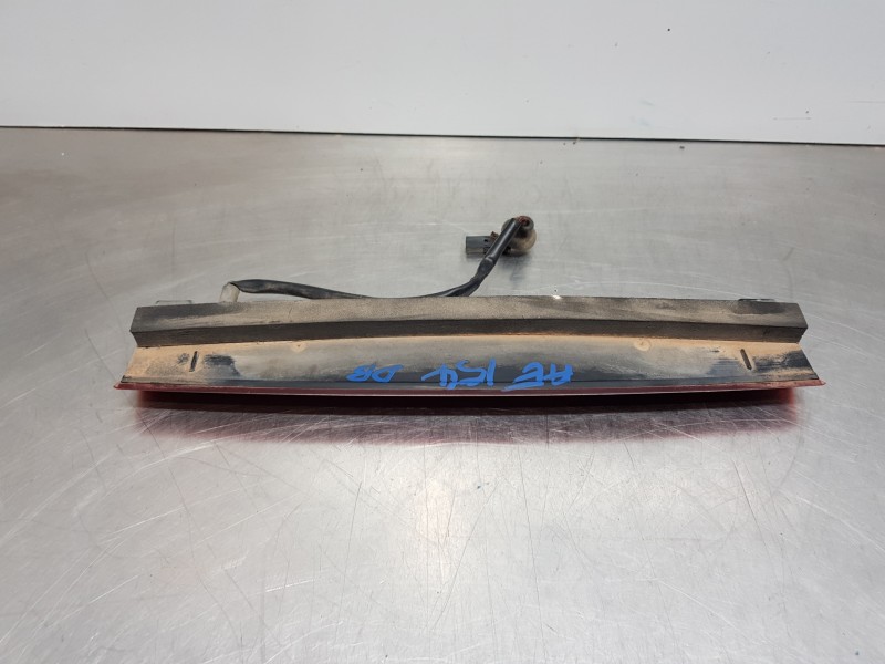 Recambio de luz central de freno para seat ibiza (6l1) stella referencia OEM IAM 6L6945097E   Recambio de luz central de freno para seat ibiza (6l1) stella referencia OEM IAM 6L6945097E