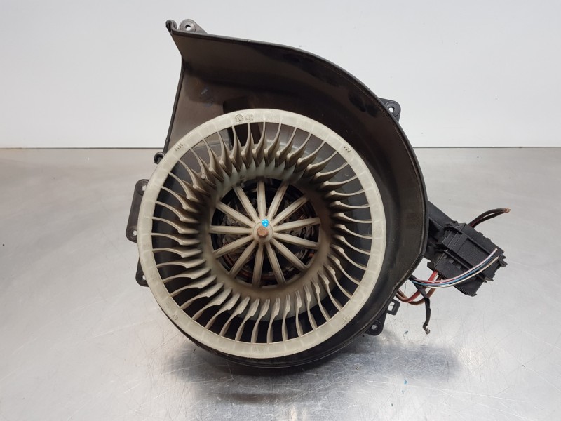 Recambio de motor calefaccion para seat ibiza (6l1) stella referencia OEM IAM 6Q1820015C   Recambio de motor calefaccion para seat ibiza (6l1) stella referencia OEM IAM 6Q1820015C