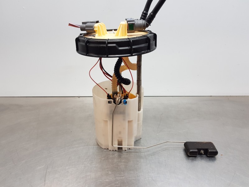 Recambio de aforador para renault master iii furgón referencia OEM IAM 172028505R  