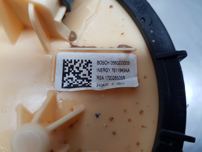 Recambio de aforador para renault master iii furgón referencia OEM IAM 172028505R  