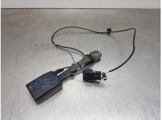 Recambio de enganche del cinturon delantero izq para renault master iii furgón referencia OEM IAM 878163557R  