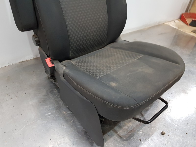 Recambio de asiento delantero izquierdo para ford transit custom kasten custom referencia OEM IAM 1892363 BK2161715BJ 