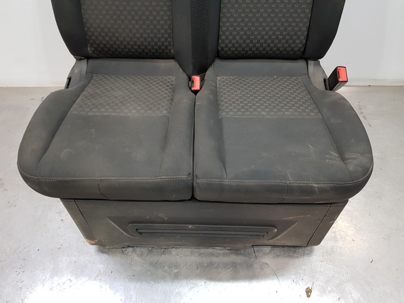 Recambio de asiento delantero derecho para ford transit custom kasten custom referencia OEM IAM 1926702 BK2162534EL 