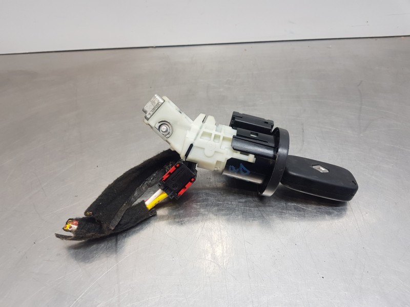 Recambio de antirrobo para renault master iii furgón referencia OEM IAM 8200405701G  