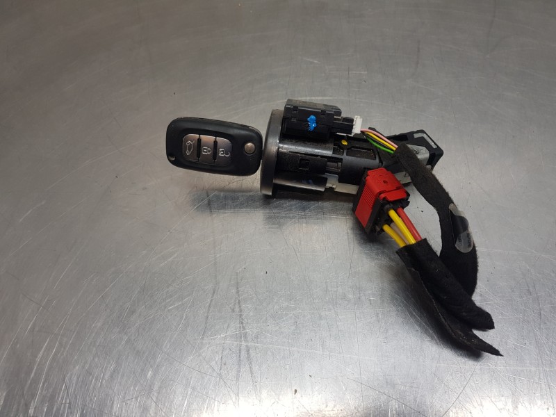 Recambio de antirrobo para renault master iii furgón referencia OEM IAM 8200405701G  