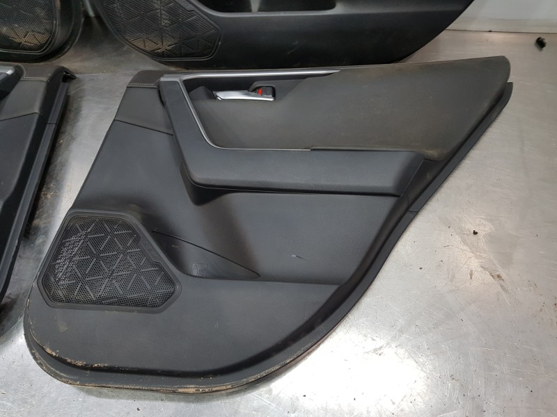 Recambio de juego asientos completo para toyota rav 4 hybrid referencia OEM IAM 7151242170 7150142040 7165142200 Recambio de juego asientos completo para toyota rav 4 hybrid referencia OEM IAM 7151242170 7150142040 7165142200