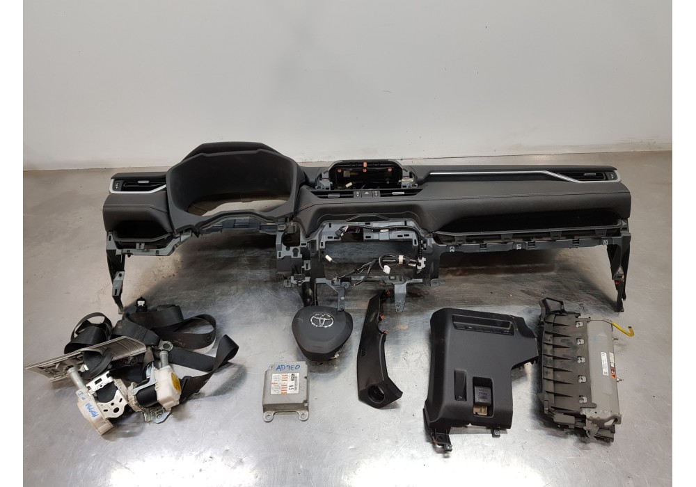 Recambio de kit airbag para toyota rav 4 hybrid referencia OEM IAM 7396042110 8917042A60  Recambio de kit airbag para toyota rav 4 hybrid referencia OEM IAM 7396042110 8917042A60