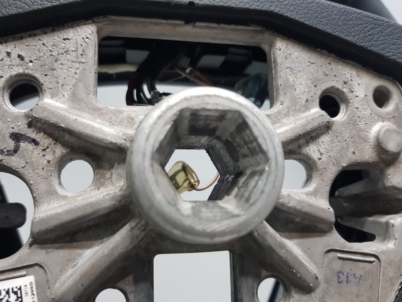 Recambio de volante para ford transit custom kasten custom referencia OEM IAM 2569851  