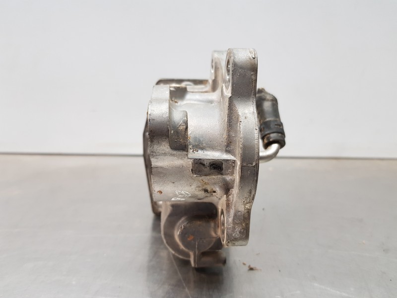 Recambio de valvula egr para renault master iii furgón referencia OEM IAM 147103921R H8201353607 