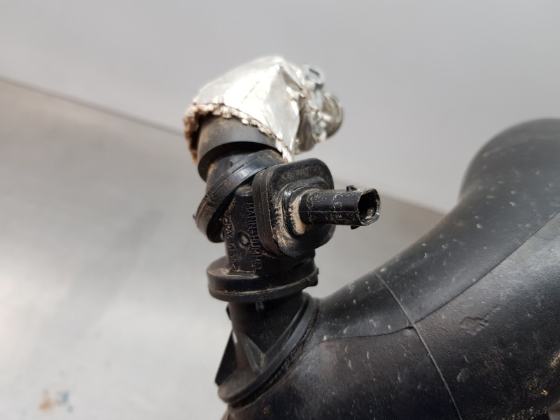 Recambio de tubo para renault master iii furgón referencia OEM IAM 165767143R  