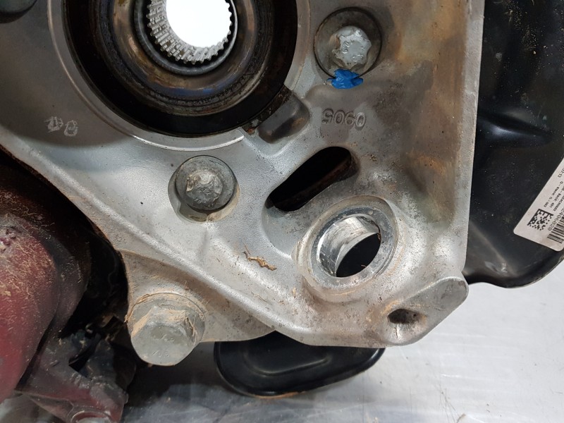 Recambio de mangueta delantera derecha para mercedes clase a (w177) 200 d referencia OEM IAM A2473320800  