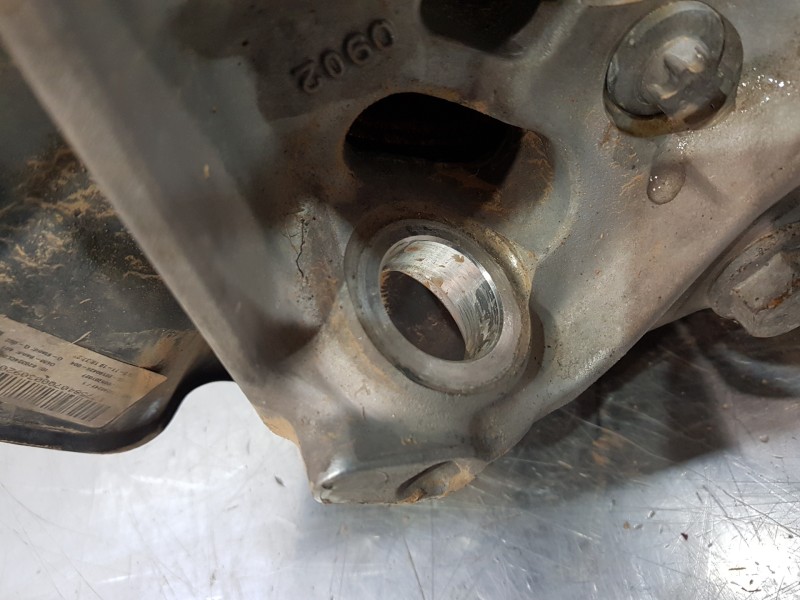 Recambio de mangueta delantera izquierda para mercedes clase a (w177) 200 d referencia OEM IAM A2473320700  