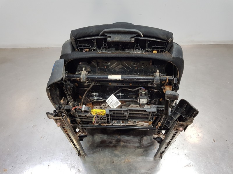 Recambio de asiento delantero derecho para mercedes clase a (w177) 200 d referencia OEM IAM A0009103312 A1779102403 A17791024039