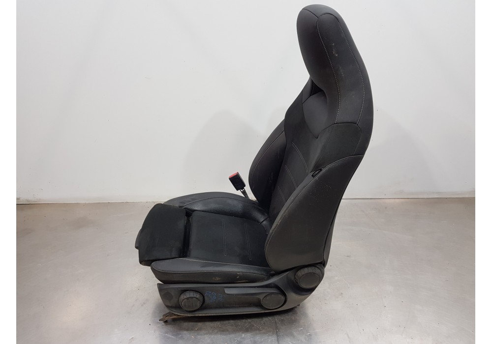 Recambio de asiento delantero izquierdo para mercedes clase a (w177) 200 d referencia OEM IAM A0009103212 A1779108901 A177910790