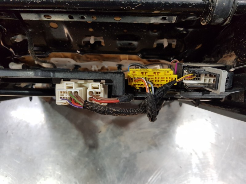 Recambio de asiento delantero izquierdo para mercedes clase a (w177) 200 d referencia OEM IAM A0009103212 A1779108901 A177910790