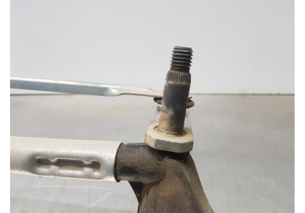 Recambio de motor limpia delantero para mercedes clase a (w177) 200 d referencia OEM IAM A1778204201 A1778204901 