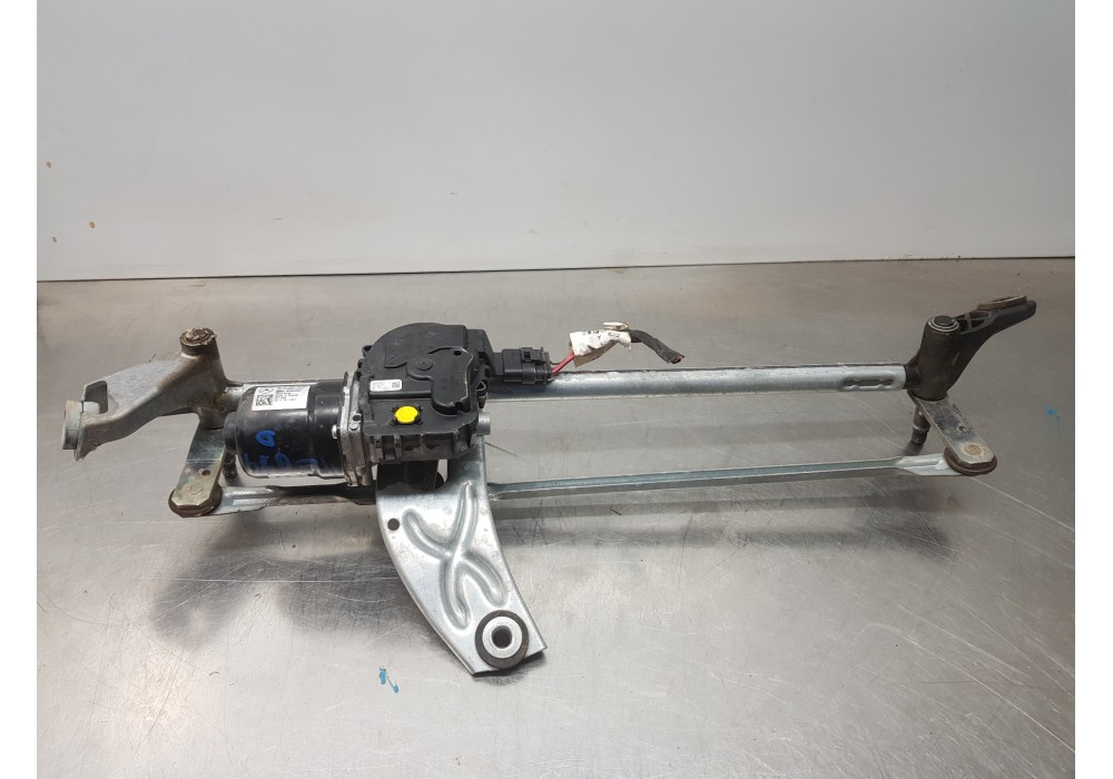 Recambio de motor limpia delantero para mercedes clase a (w177) 200 d referencia OEM IAM A1778204201 A1778204901 