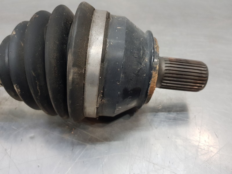 Recambio de transmision delantera derecha para mercedes clase a (w177) 200 d referencia OEM IAM A1773300702 A1773303102 