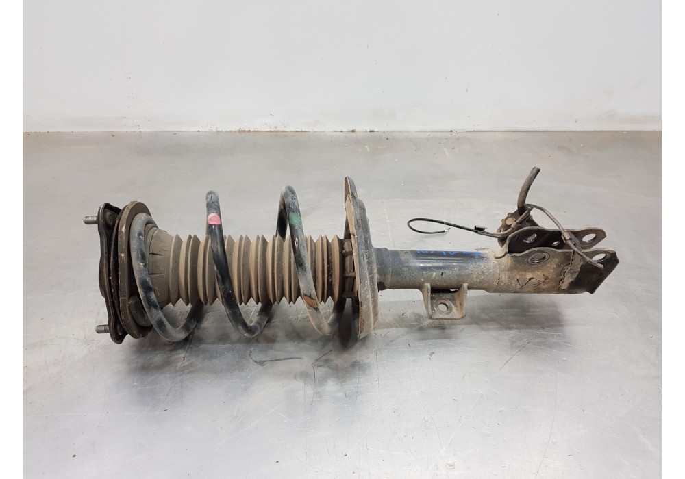 Recambio de amortiguador delantero derecho para toyota rav 4 hybrid referencia OEM IAM 4851080A75 4851042730  Recambio de amortiguador delantero derecho para toyota rav 4 hybrid referencia OEM IAM 4851080A75 4851042730