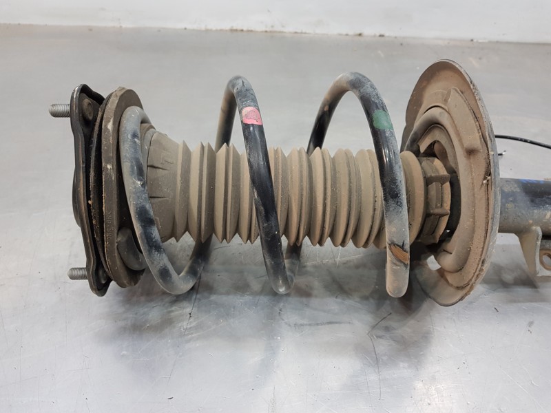 Recambio de amortiguador delantero derecho para toyota rav 4 hybrid referencia OEM IAM 4851080A75 4851042730  Recambio de amortiguador delantero derecho para toyota rav 4 hybrid referencia OEM IAM 4851080A75 4851042730