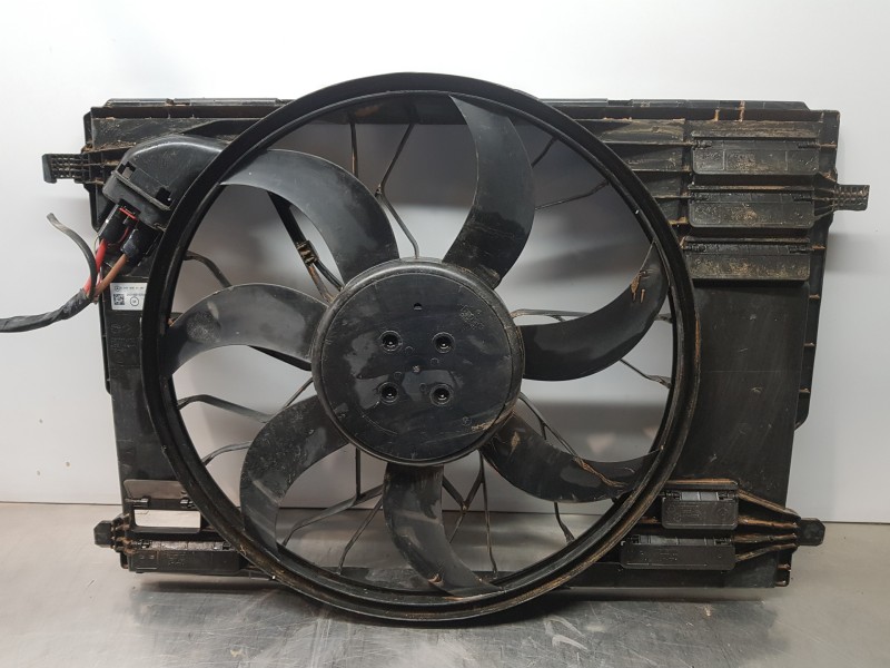 Recambio de electroventilador para mercedes clase a (w177) 200 d referencia OEM IAM A2479060100  