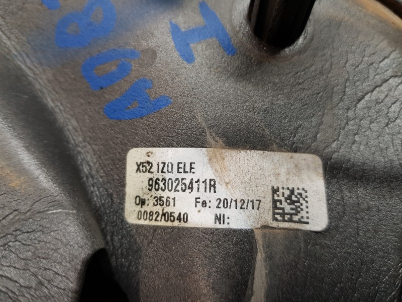 Recambio de retrovisor izquierdo para dacia sandero essential referencia OEM IAM 963025411R  