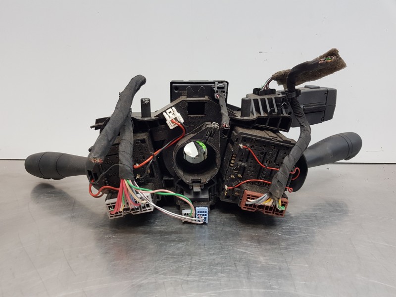 Recambio de mando multifuncion para dacia sandero stepwey referencia OEM IAM 255676909R   Recambio de mando multifuncion para dacia sandero stepwey referencia OEM IAM 255676909R