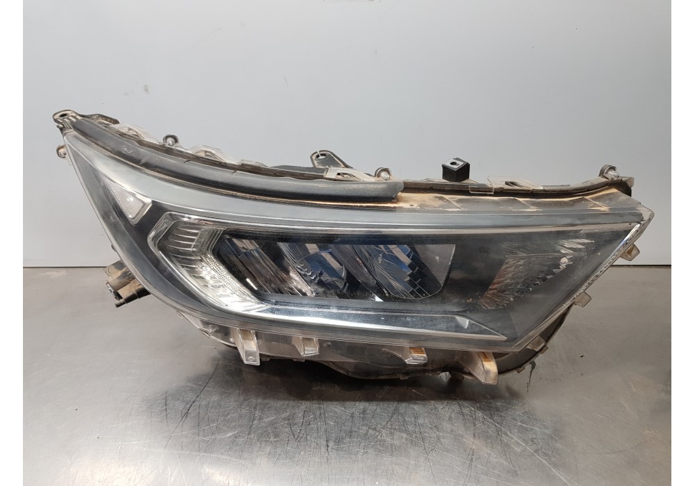 Recambio de faro derecho para toyota rav 4 hybrid referencia OEM IAM 8114542842 8990842020  Recambio de faro derecho para toyota rav 4 hybrid referencia OEM IAM 8114542842 8990842020