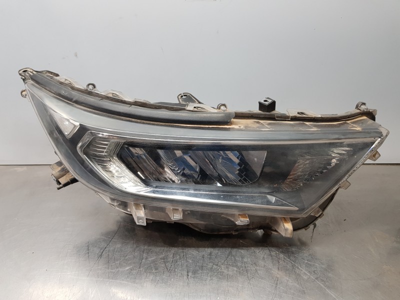 Recambio de faro derecho para toyota rav 4 hybrid referencia OEM IAM 8114542842 8990842020  Recambio de faro derecho para toyota rav 4 hybrid referencia OEM IAM 8114542842 8990842020