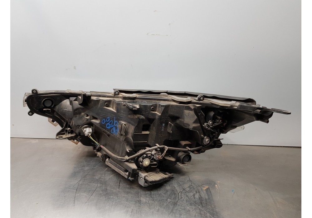 Recambio de faro derecho para toyota rav 4 hybrid referencia OEM IAM 8114542842 8990842020  Recambio de faro derecho para toyota rav 4 hybrid referencia OEM IAM 8114542842 8990842020