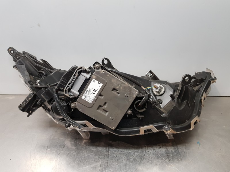 Recambio de faro izquierdo para toyota rav 4 hybrid referencia OEM IAM 8118542842 8990742020  Recambio de faro izquierdo para toyota rav 4 hybrid referencia OEM IAM 8118542842 8990742020