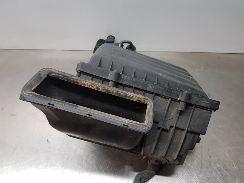 Recambio de filtro aire para audi a3 (8v) attracted referencia OEM IAM 5Q0129607S 5Q0129607AE 