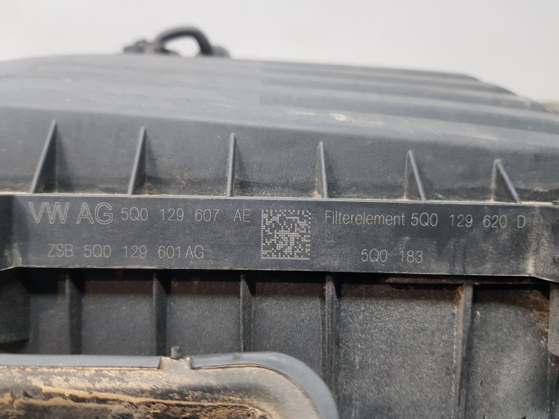 Recambio de filtro aire para audi a3 (8v) attracted referencia OEM IAM 5Q0129607S 5Q0129607AE 