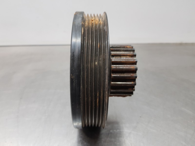 Recambio de polea cigueñal para audi a3 (8v) attracted referencia OEM IAM 04C105243D 03G105243 