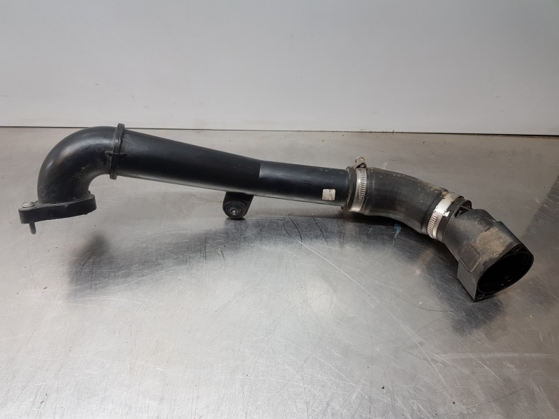 Recambio de tubo presion turbocompresor para audi a3 (8v) attracted referencia OEM IAM 04L145770H  