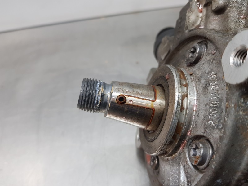 Recambio de bomba inyeccion para audi a3 (8v) attracted referencia OEM IAM 04L130755D 0445010537 