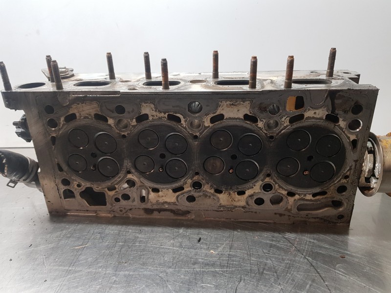 Recambio de culata para audi a3 (8v) attracted referencia OEM IAM 04L103064F 4L103373E 
