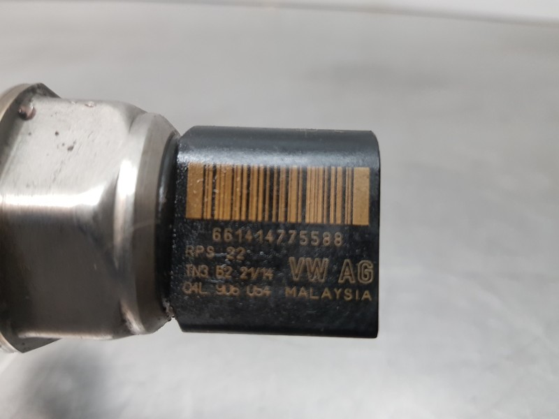 Recambio de rampa inyectora para audi a3 (8v) attracted referencia OEM IAM 04L130089B 057130764AB 