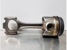 Recambio de biela para audi a3 (8v) attracted referencia OEM IAM 03L105401A  