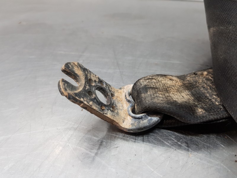 Recambio de cinturon seguridad trasero derecho para audi a3 (8v) attracted referencia OEM IAM 8V3857805 8V3857805V04 