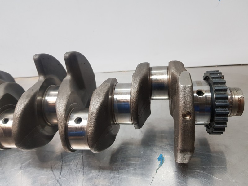 Recambio de cigueñal para audi a3 (8v) attracted referencia OEM IAM 06L105101 06L105101D 