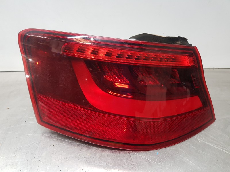 Recambio de piloto trasero izquierdo para audi a3 (8v) attracted referencia OEM IAM 8V3945095D  