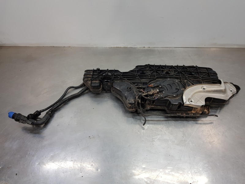Recambio de deposito aditivo adblue fap ( deposito grande ) para mercedes clase a (w177) 200 d referencia OEM IAM A2474709002  
